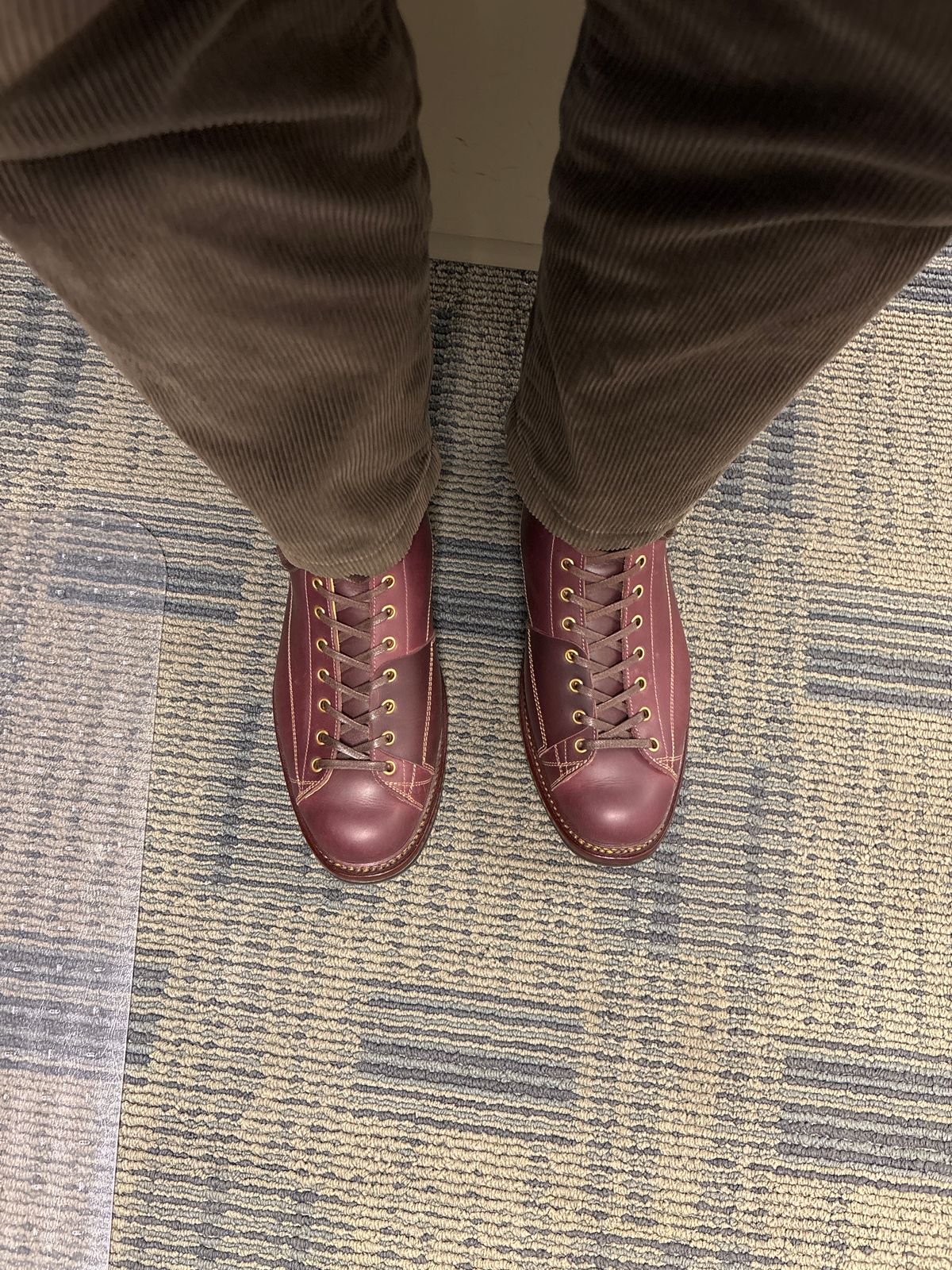 Photo by RawCordedSoul on September 18, 2025 of the Sagara Cordmaster in Burgundy Arboxwax.