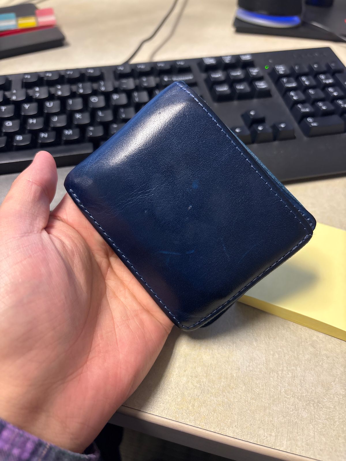 Photo by RawCordedSoul on March 20, 2025 of the Ashland Leather Johnny The Fox in Horween Royal Blue Cypress.