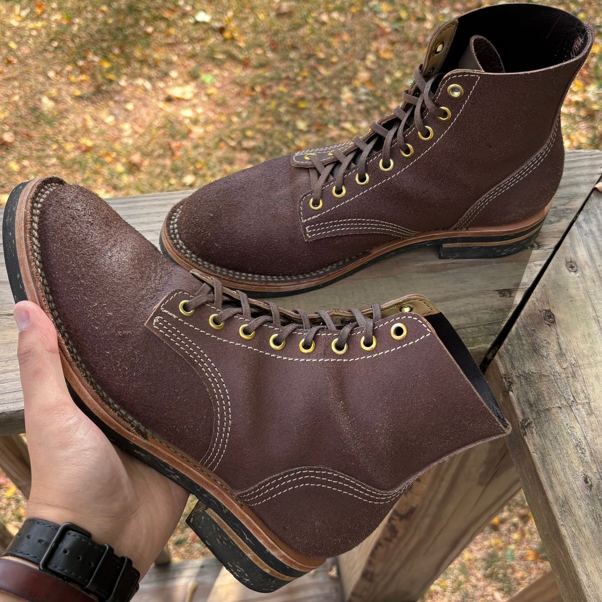 Photo by RawCordedSoul on November 1, 2024 of the Oldspeed Boondockers in Wickett & Craid Brown English Bridle Reverse.