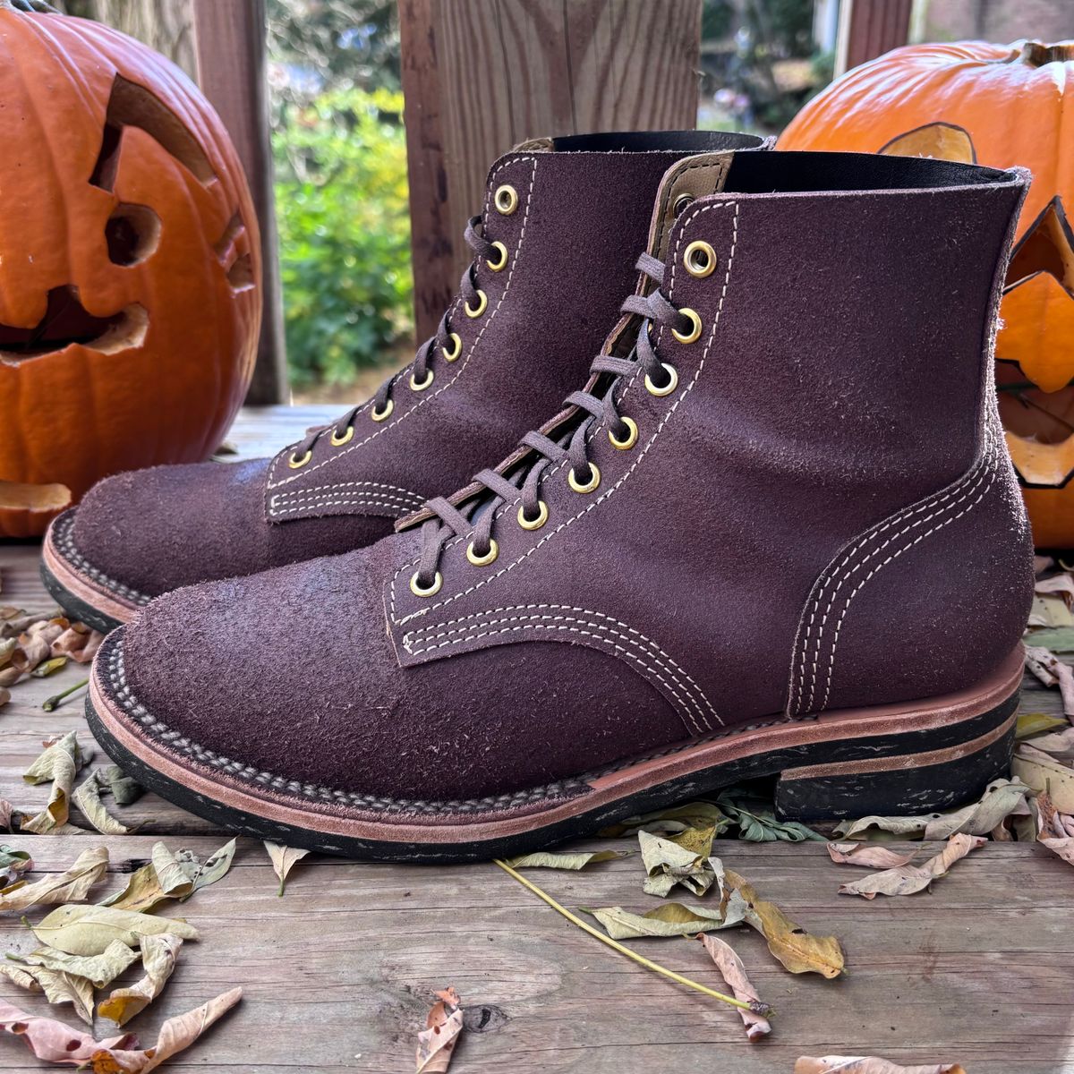 Photo by RawCordedSoul on November 1, 2024 of the Oldspeed Boondockers in Wickett & Craid Brown English Bridle Reverse.