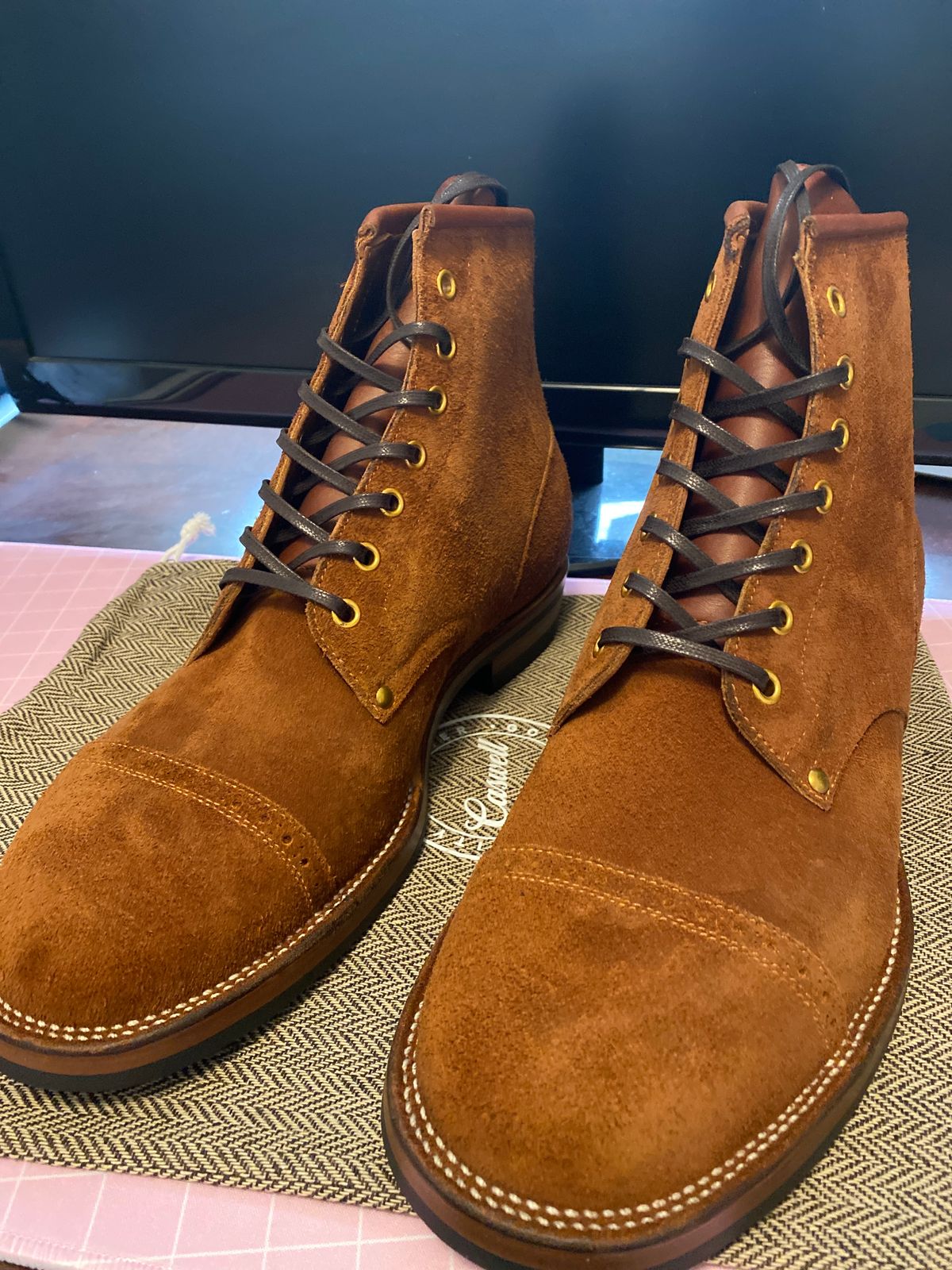 Photo by RawCordedSoul on February 18, 2024 of the Iron Boots The Chosen One in Sb Foot Roughout.