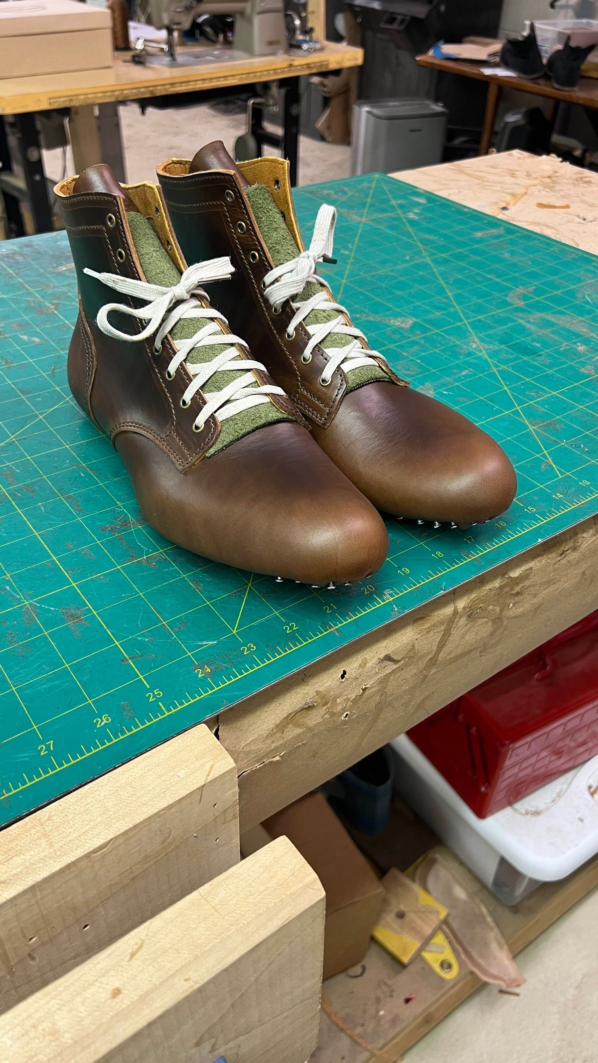 Photo by Asian on July 25, 2025 of the Oldspeed Service Boot 6” in Horween Brown Chromexcel Horsehide.