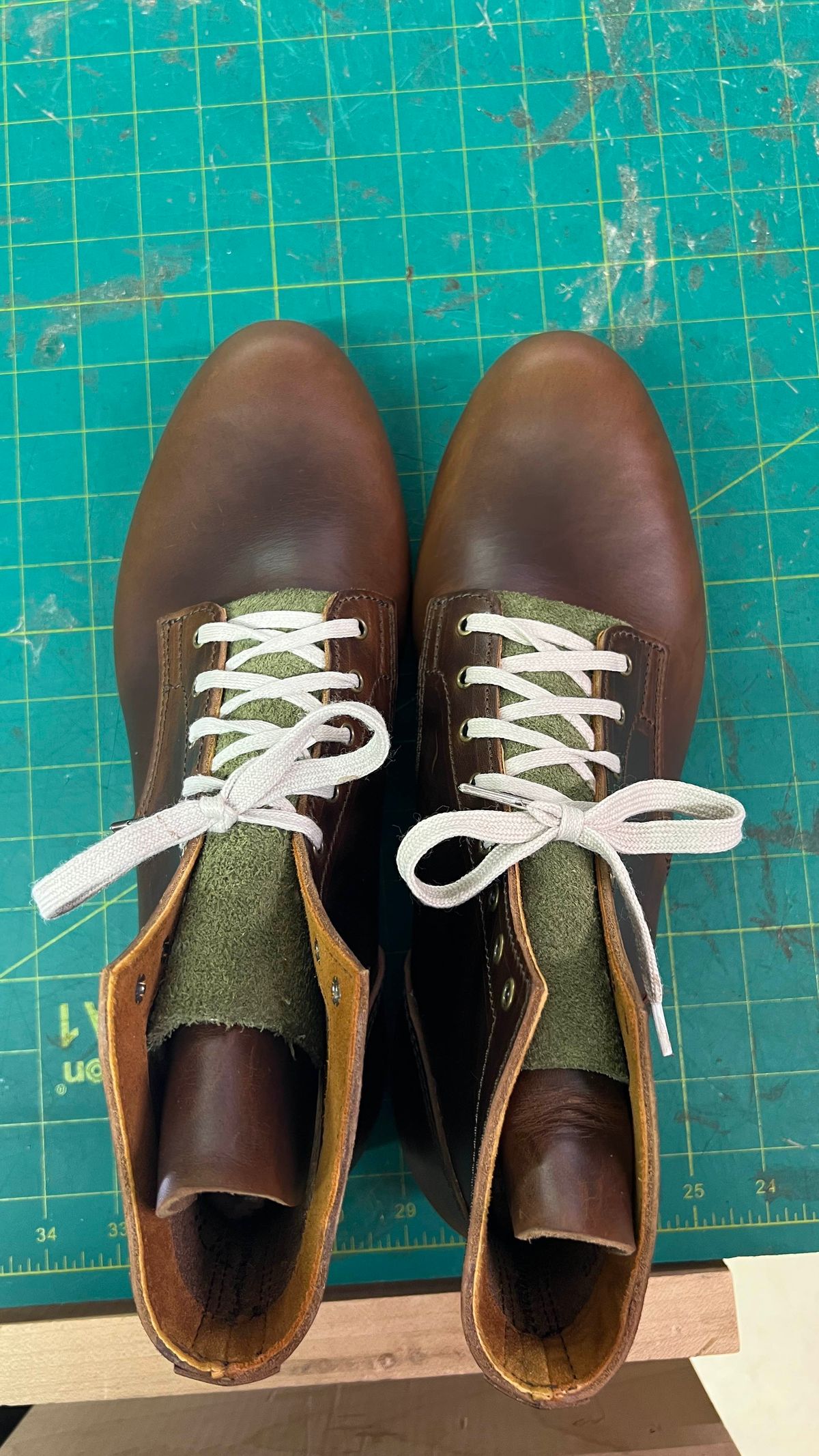 Photo by Asian on July 25, 2025 of the Oldspeed Service Boot 6” in Horween Brown Chromexcel Horsehide.