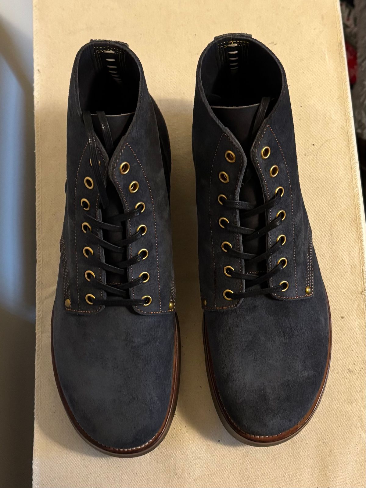 Photo by Asian on January 16, 2026 of the Iron Boots The Great Escape in Horween Navy Chamois Roughout.