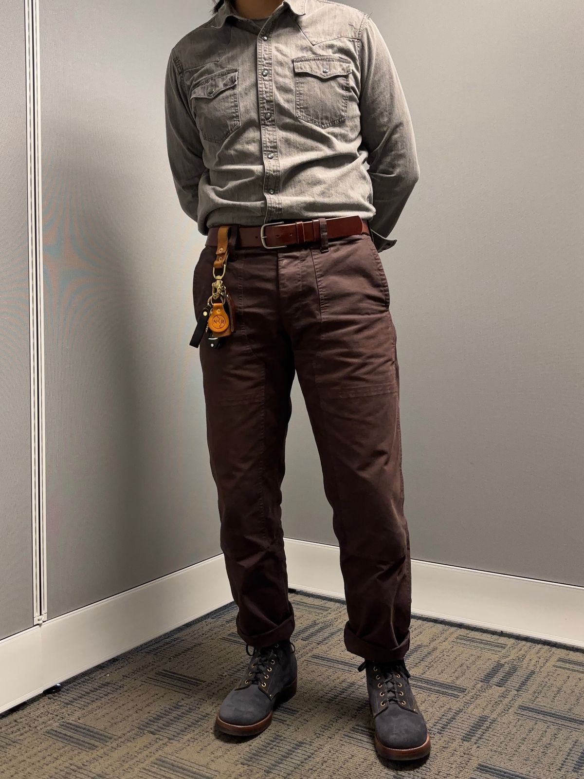 Photo by Asian on April 8, 2026 of the Iron Boots The Great Escape in Horween Navy Chamois Roughout.