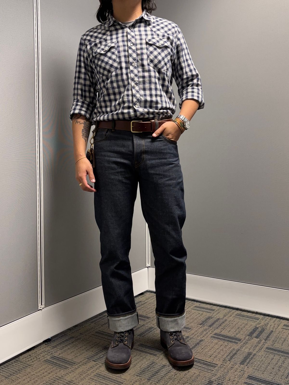 Photo by Asian on May 28, 2026 of the Iron Boots The Great Escape in Horween Navy Chamois Roughout.