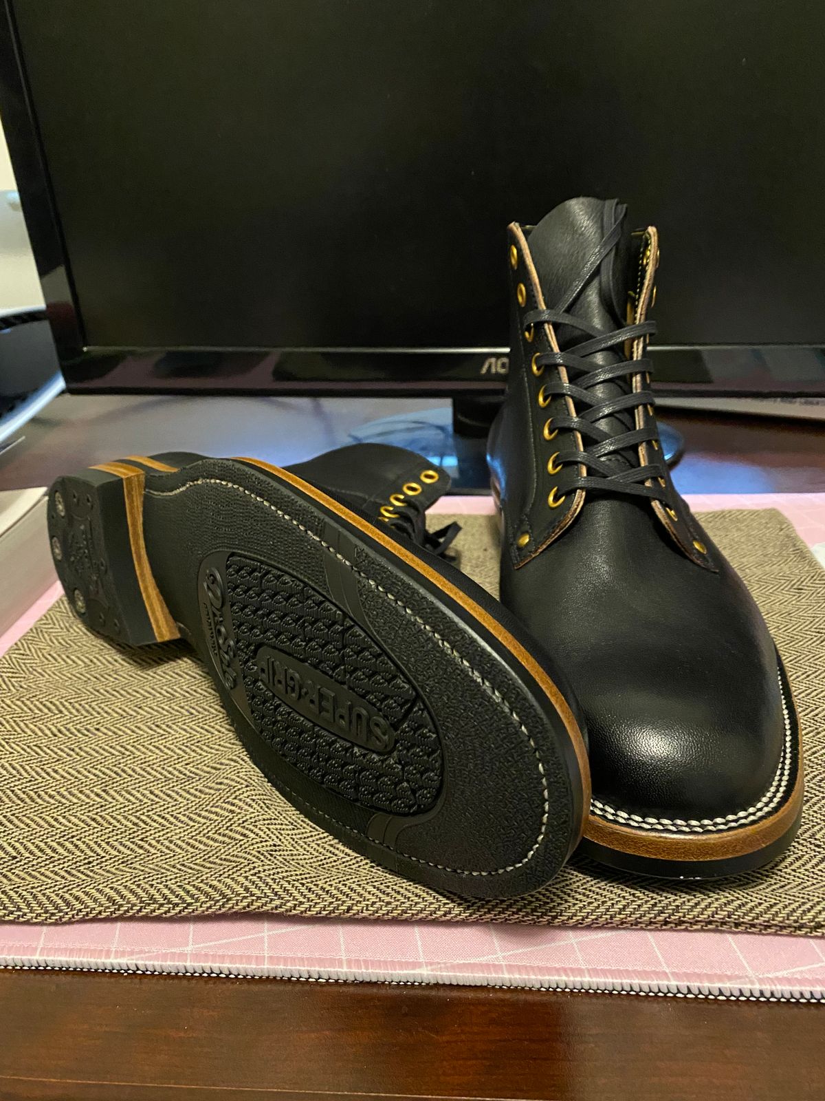 Photo by RawCordedSoul on February 18, 2024 of the Iron Boots x Østmo Type 1 in Maryam Black Hand-Dyed Horsehide.