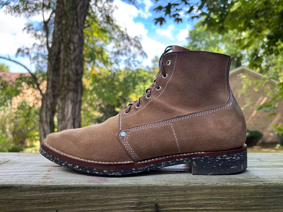 Photo by Asian on August 28, 2025 of the Oldspeed Henry Johnson Trench Boot in Horween Natural Chromexcel Roughout.