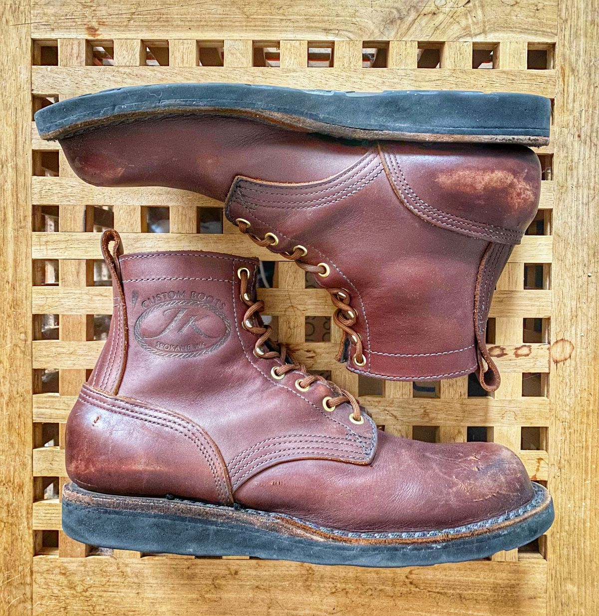 Photo by Vinnie’sBigAdventure on September 20, 2024 of the JK Boots Forefront in Seidel Redwood Oil Tan.