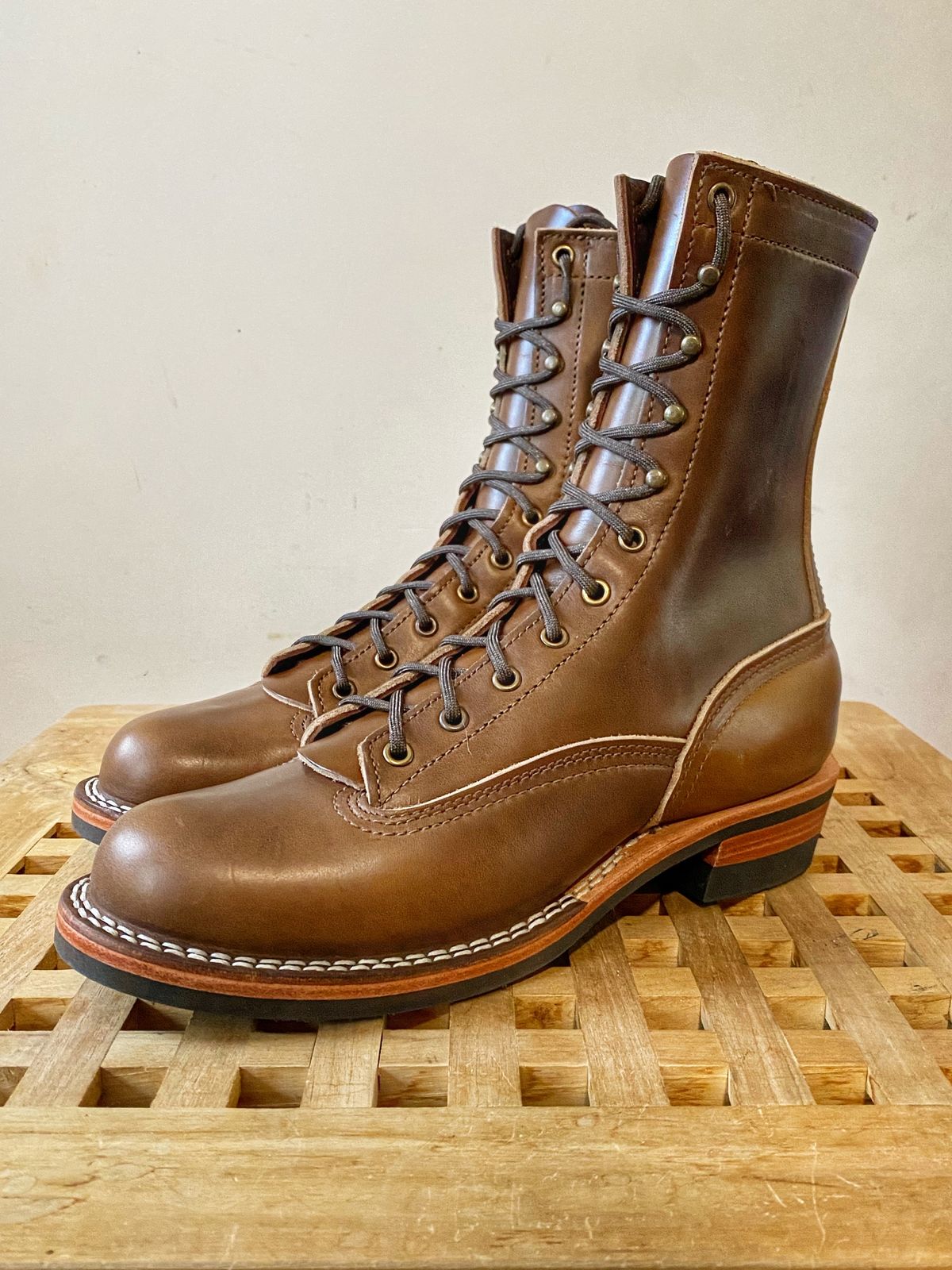 Photo by Vinnie’sBigAdventure on October 3, 2023 of the Nicks Lace to Toe Heritage in Horween British Tan Chromexcel.
