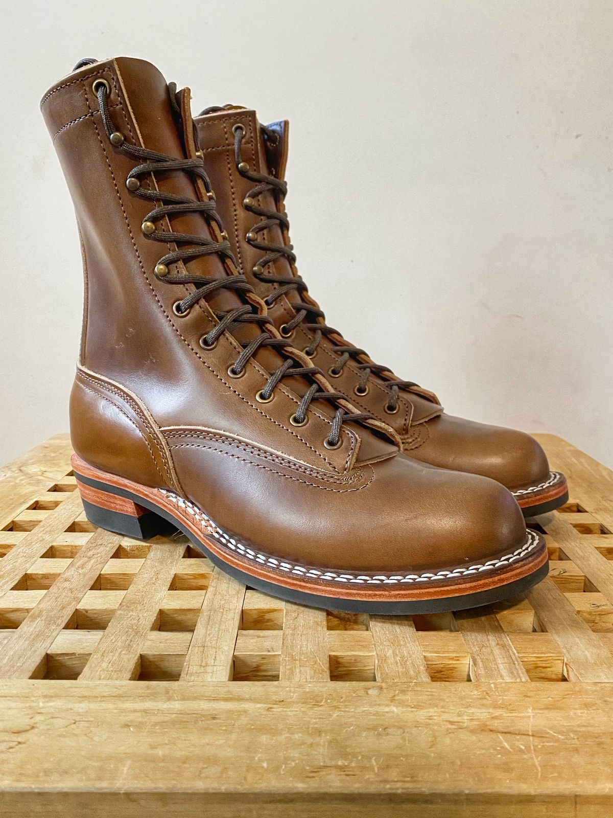 Photo by Vinnie’sBigAdventure on October 3, 2023 of the Nicks Lace to Toe Heritage in Horween British Tan Chromexcel.