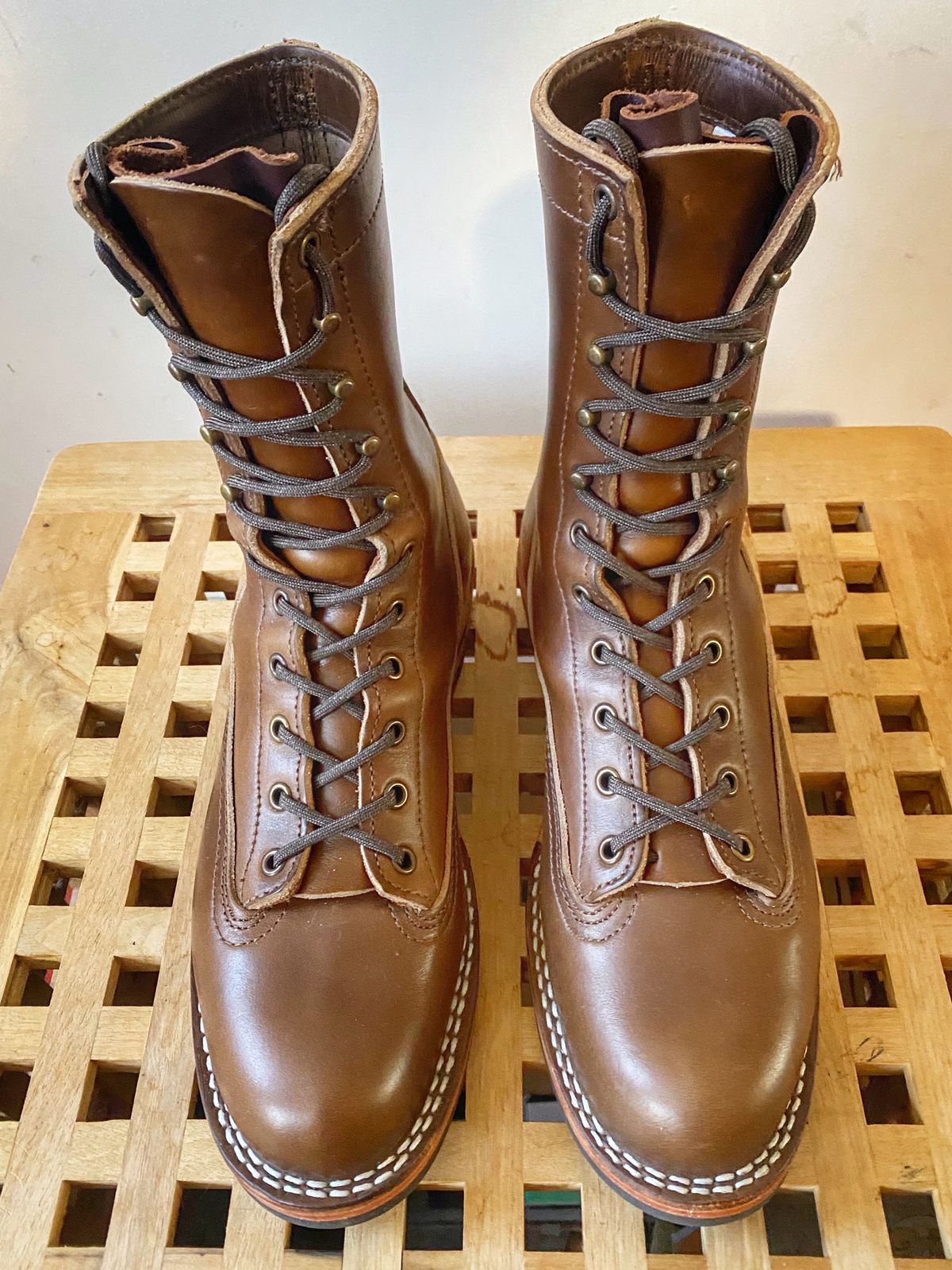 Photo by Vinnie’sBigAdventure on November 4, 2023 of the Nicks Lace to Toe Heritage in Horween British Tan Chromexcel.
