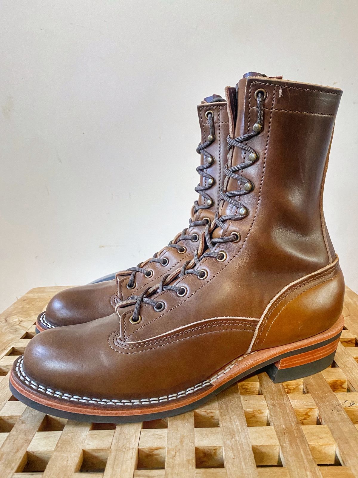 Photo by Vinnie’sBigAdventure on November 4, 2023 of the Nicks Lace to Toe Heritage in Horween British Tan Chromexcel.