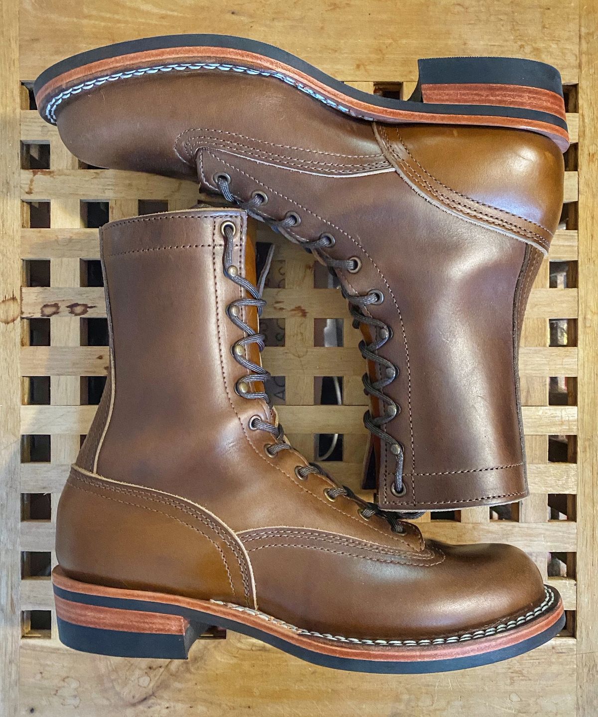 Photo by Vinnie’sBigAdventure on November 4, 2023 of the Nicks Lace to Toe Heritage in Horween British Tan Chromexcel.