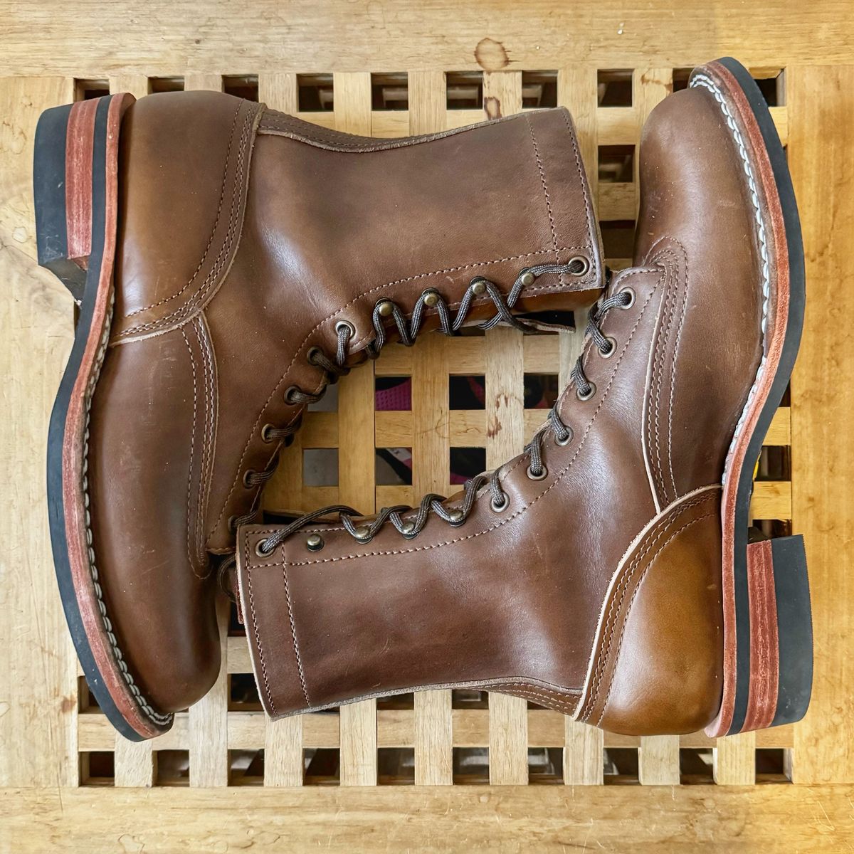 Photo by Vinnie’sBigAdventure on January 2, 2024 of the Nicks Lace to Toe Heritage in Horween British Tan Chromexcel.