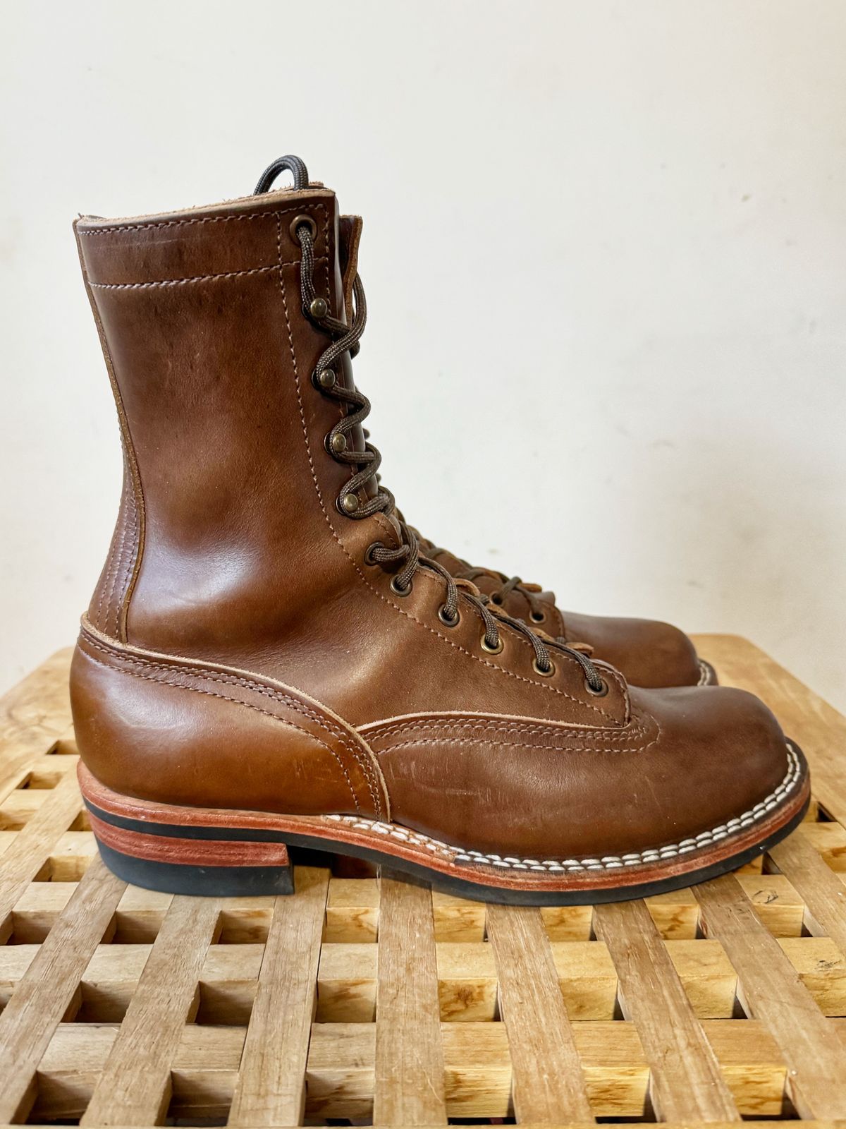 Photo by Vinnie’sBigAdventure on January 2, 2024 of the Nicks Lace to Toe Heritage in Horween British Tan Chromexcel.
