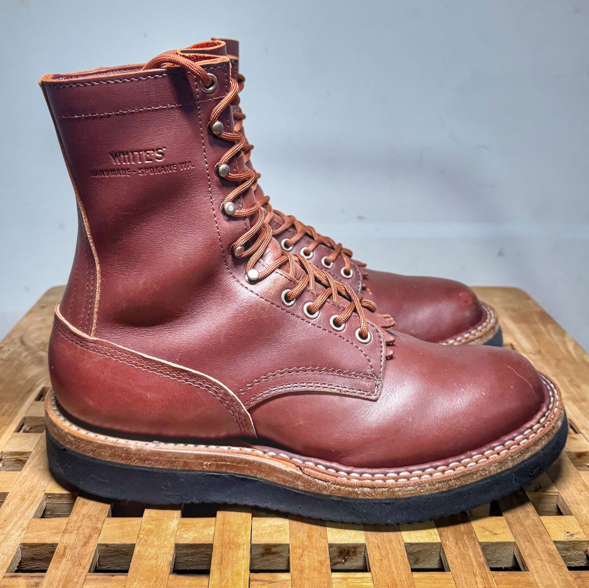 Photo by Vinnie’sBigAdventure on January 4, 2026 of the White's Smokejumper in Seidel Red Dog Oil Tan.