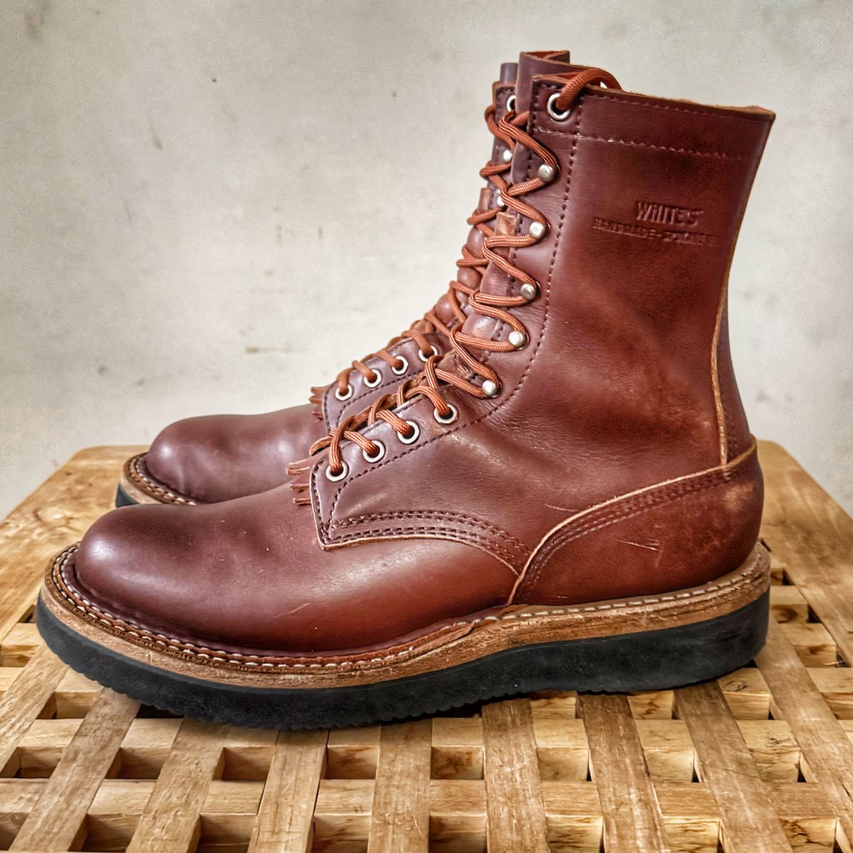 Photo by Vinnie’sBigAdventure on March 2, 2026 of the White's Smokejumper in Seidel Red Dog Oil Tan.