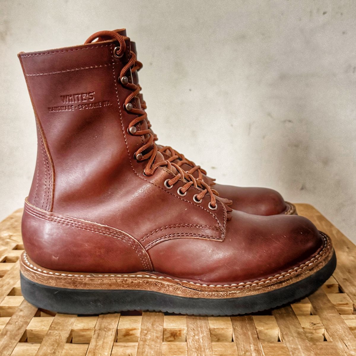 Photo by Vinnie’sBigAdventure on March 2, 2026 of the White's Smokejumper in Seidel Red Dog Oil Tan.