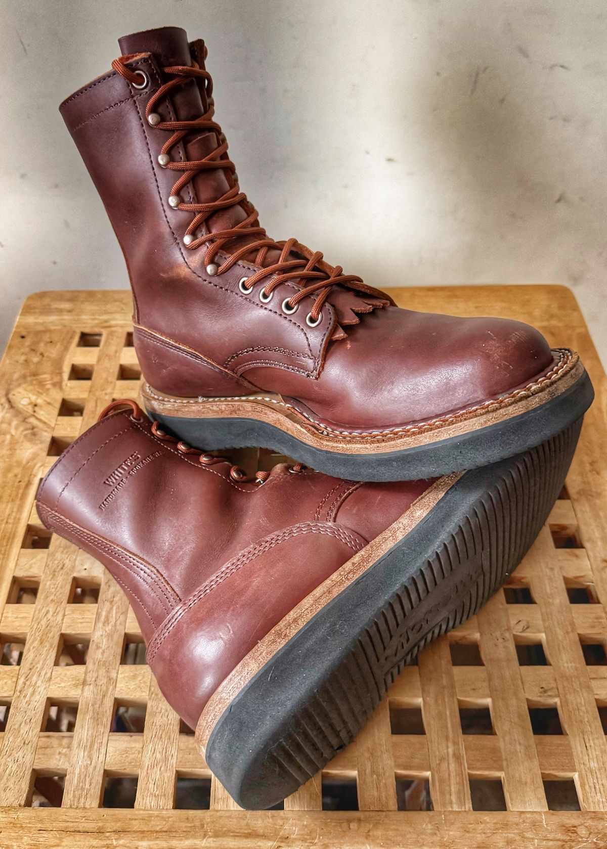 Photo by Vinnie’sBigAdventure on March 2, 2026 of the White's Smokejumper in Seidel Red Dog Oil Tan.