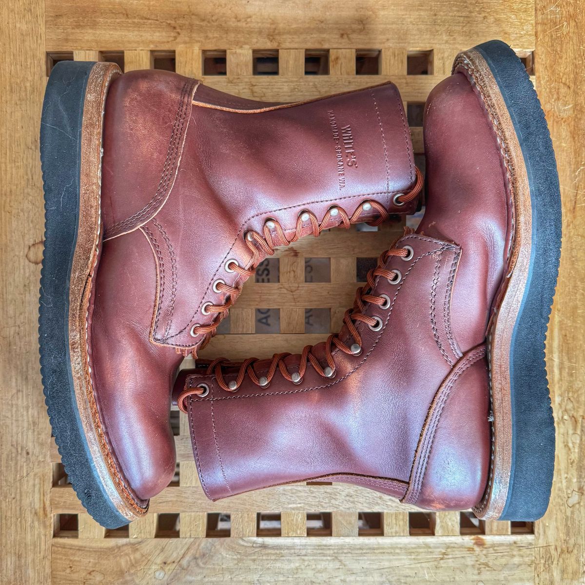 Photo by Vinnie’sBigAdventure on April 5, 2026 of the White's Smokejumper in Seidel Red Dog Oil Tan.