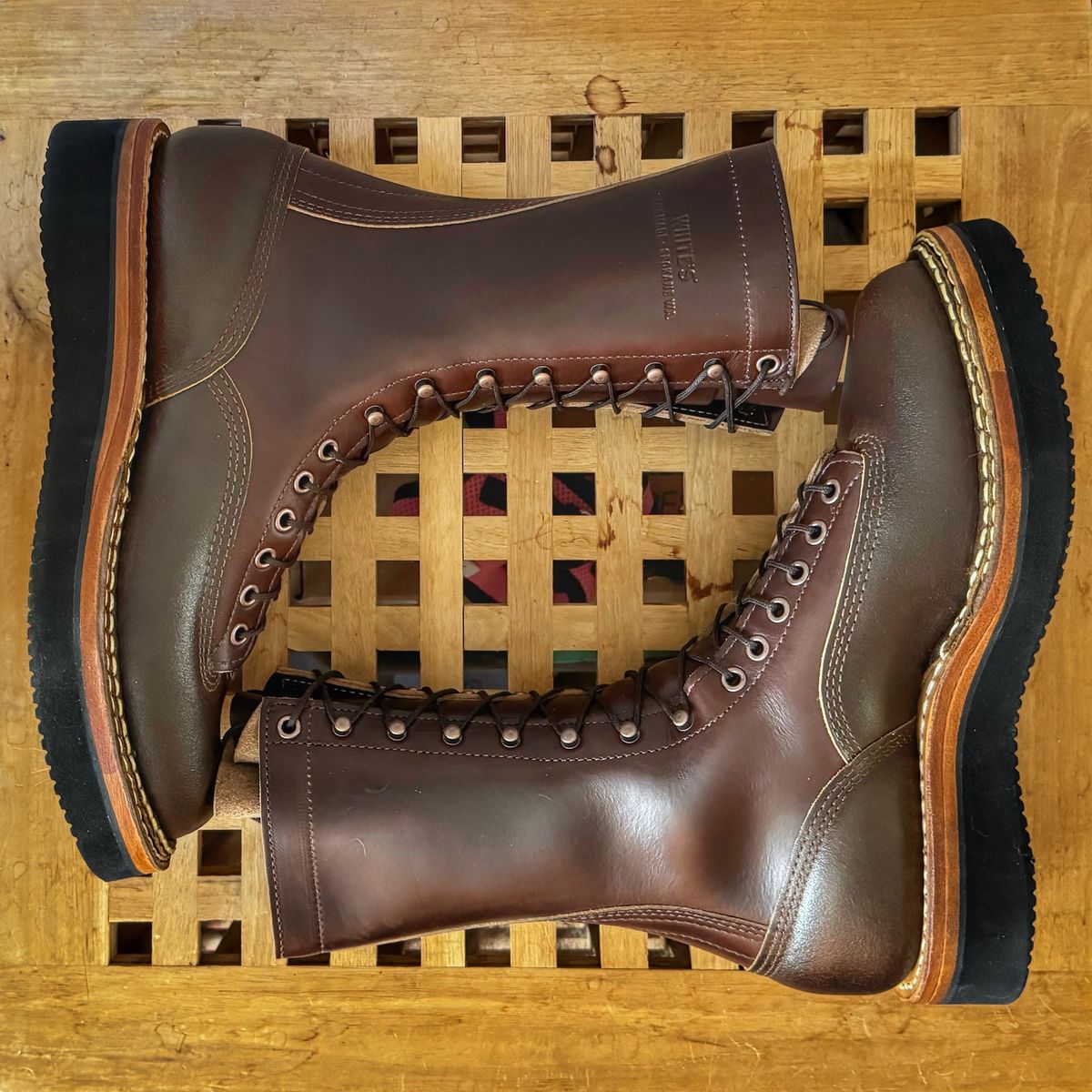 Photo by Vinnie’sBigAdventure on September 28, 2024 of the White's Smokejumper in Horween Cinnamon Waxed Flesh & Horween Brown Chromexcel.