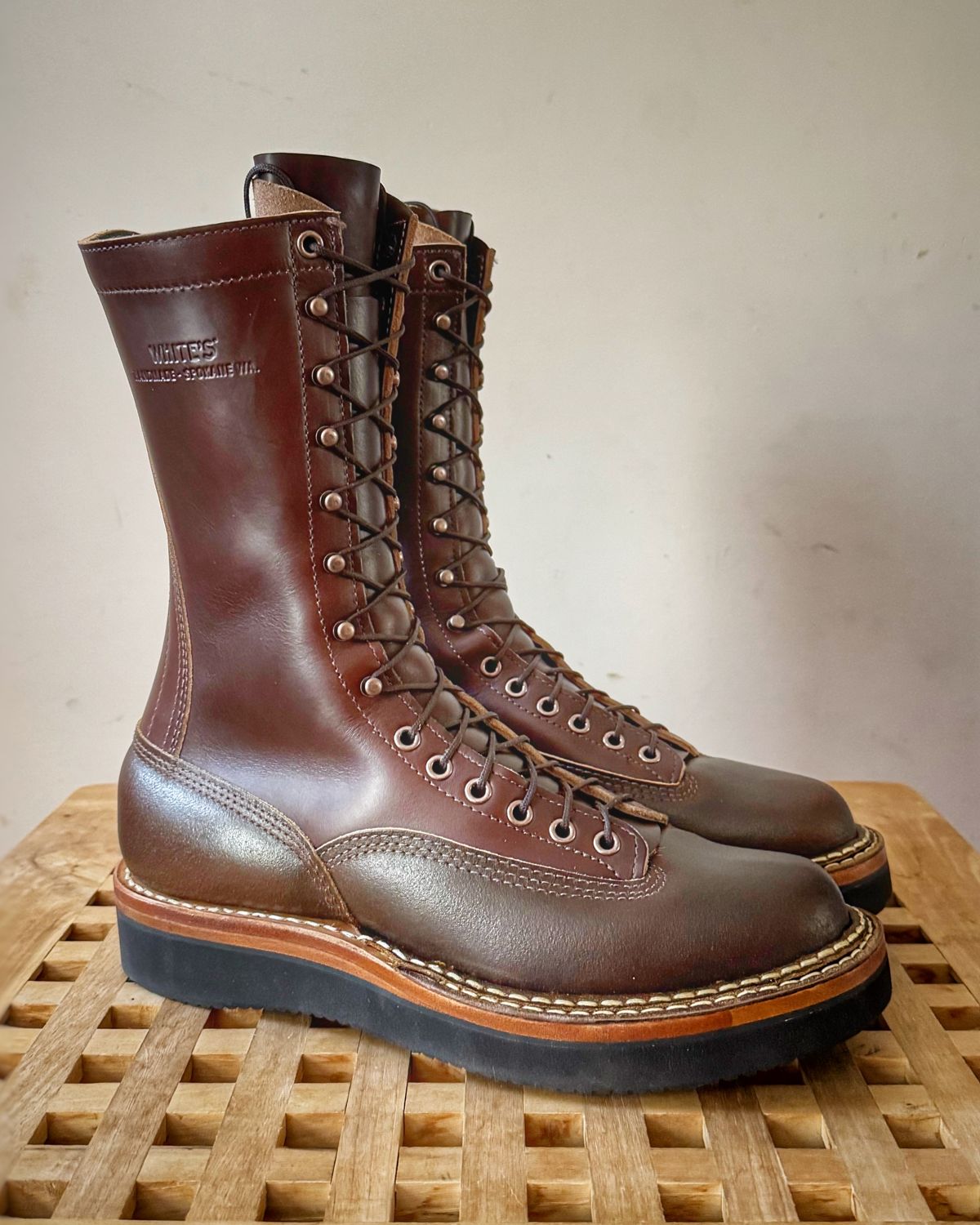 Photo by Vinnie’sBigAdventure on October 1, 2024 of the White's Smokejumper in Horween Cinnamon Waxed Flesh & Horween Brown Chromexcel.