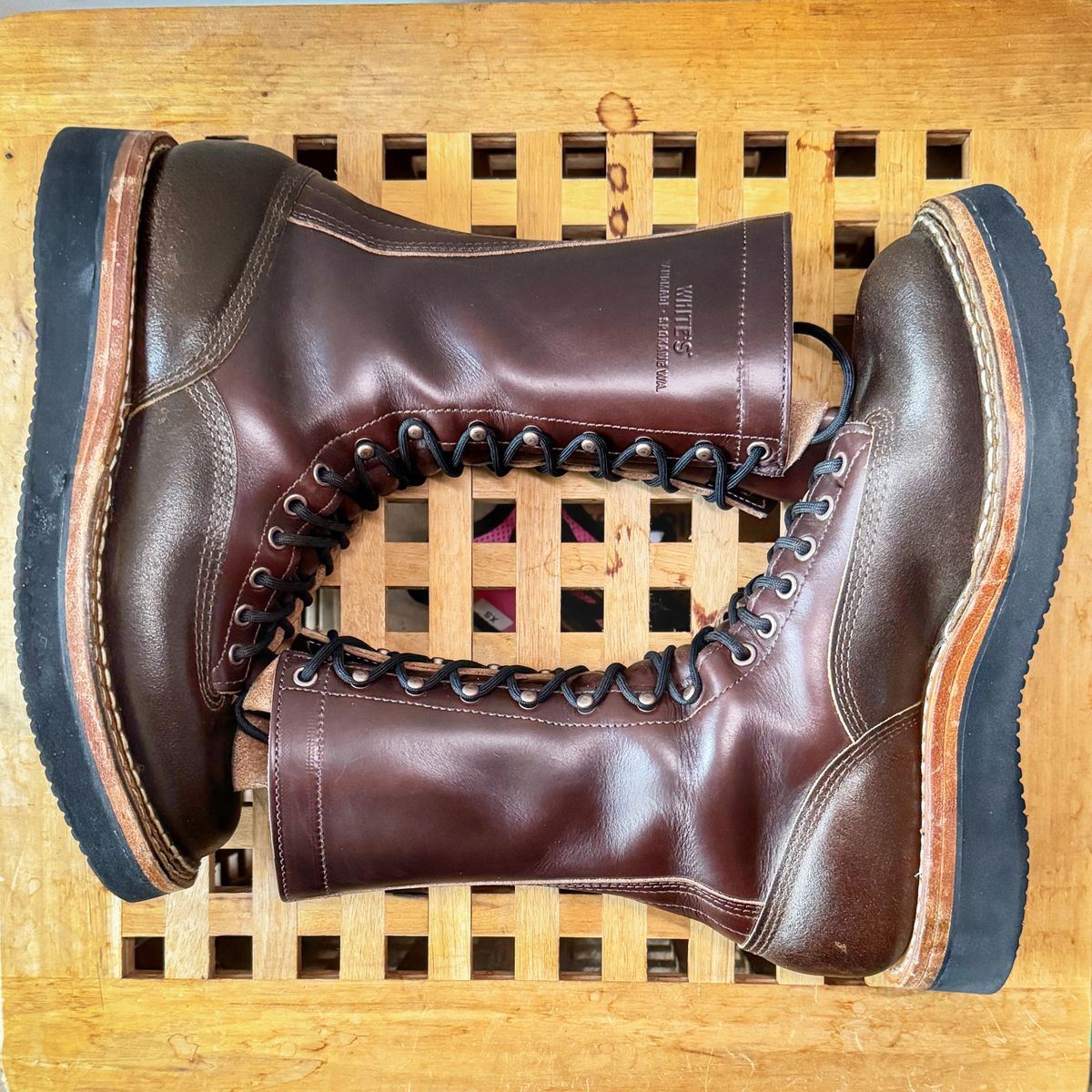Photo by Vinnie’sBigAdventure on November 4, 2024 of the White's Smokejumper in Horween Cinnamon Waxed Flesh & Horween Brown Chromexcel.