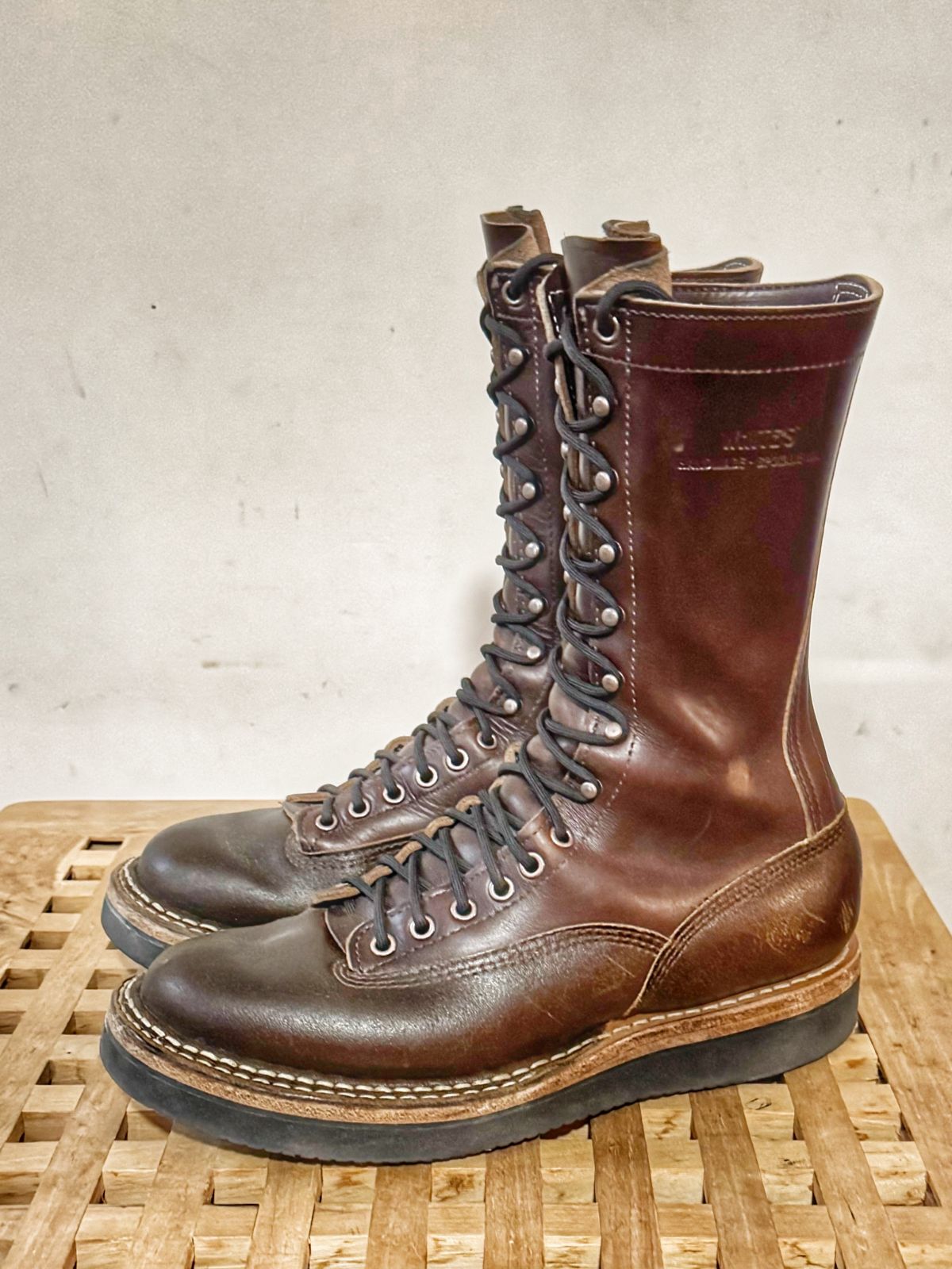 Photo by Vinnie’sBigAdventure on March 5, 2025 of the White's Smokejumper in Horween Cinnamon Waxed Flesh & Horween Brown Chromexcel.
