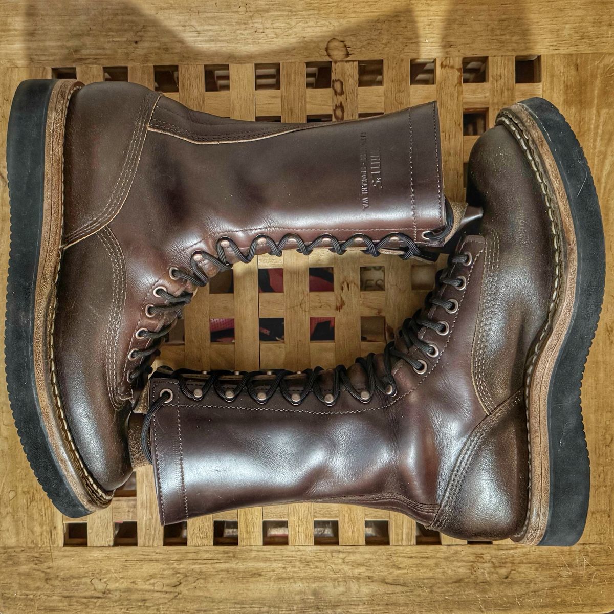 Photo by Vinnie’sBigAdventure on March 5, 2025 of the White's Smokejumper in Horween Cinnamon Waxed Flesh & Horween Brown Chromexcel.