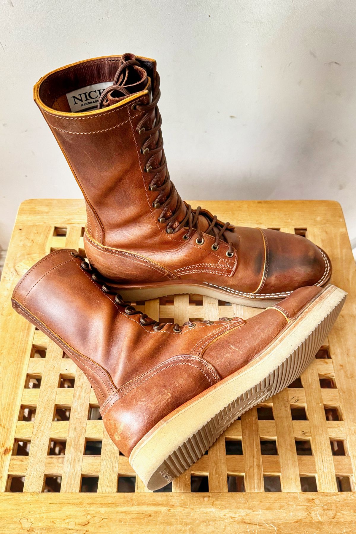 Photo by Vinnie’sBigAdventure on November 4, 2024 of the Nicks DeltaArch in Horween Orange Predator.