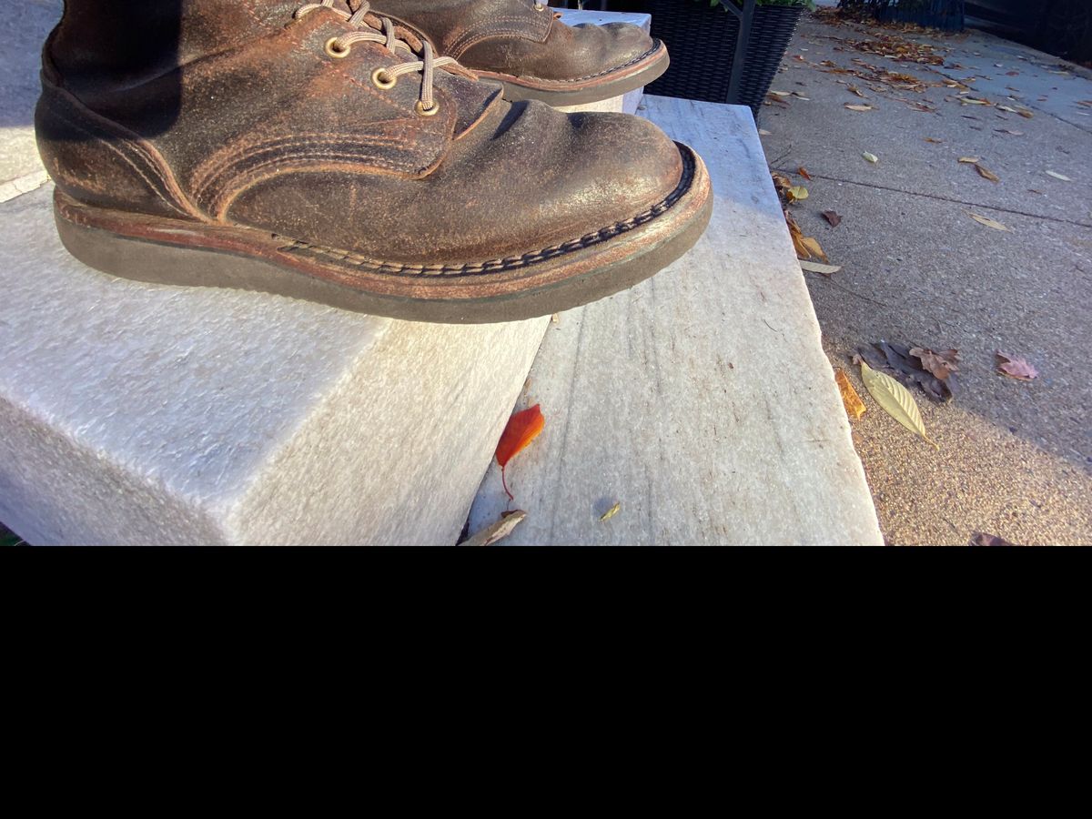 Photo by Vinnie’sBigAdventure on August 1, 2022 of the Nicks Traveler in Horween Brown Waxed Flesh.