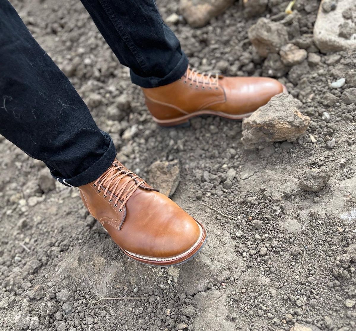 Photo by GuardedGoods on October 2, 2022 of the Viberg Service Boot in Horween Bourbon Shell Cordovan.