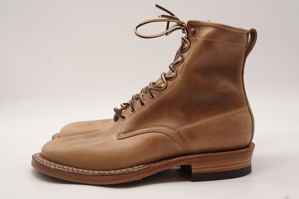 Photo by GuardedGoods on September 29, 2025 of the White's 375 in Horween Natural Chromexcel.
