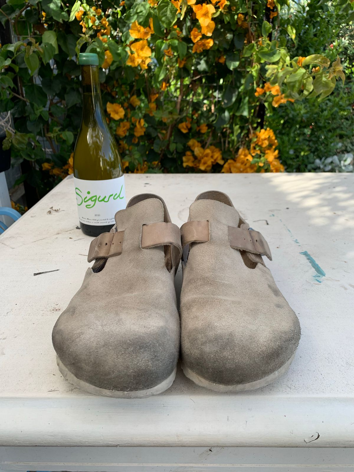 Photo by TheMorrie on November 4, 2022 of the Birkenstock London in Sandcastle Suede.