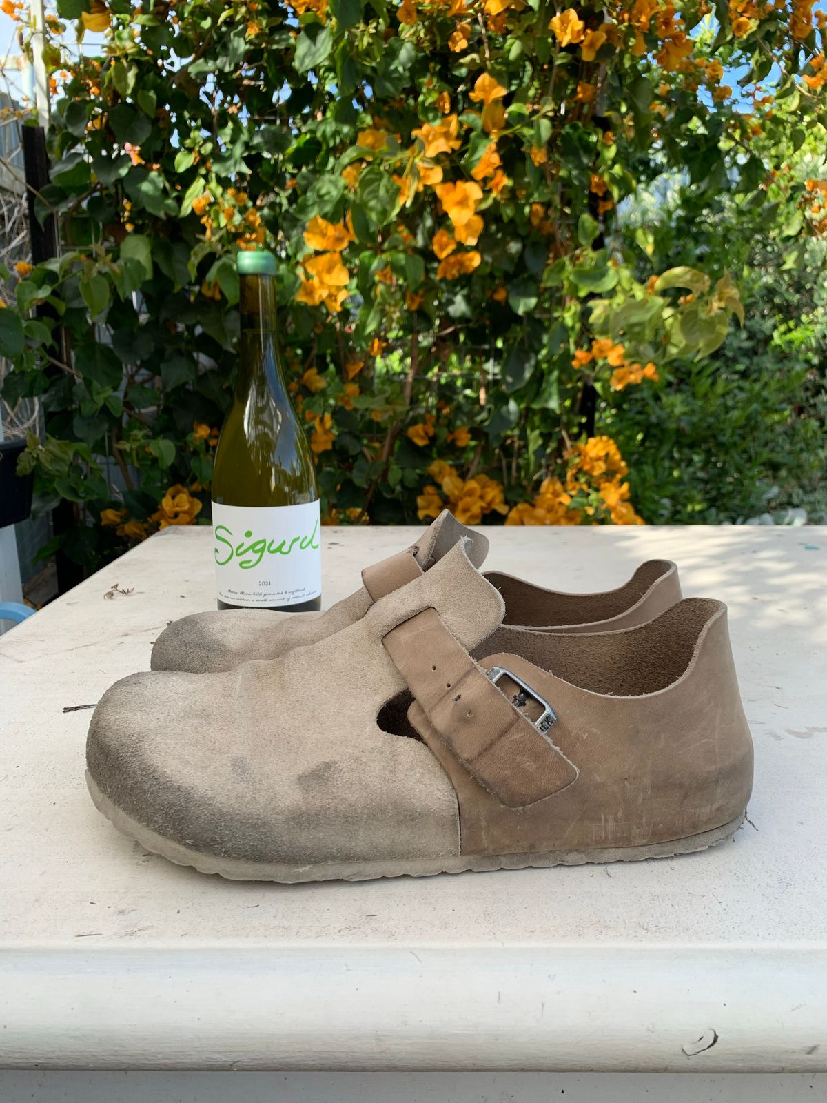 Photo by TheMorrie on November 4, 2022 of the Birkenstock London in Sandcastle Suede.