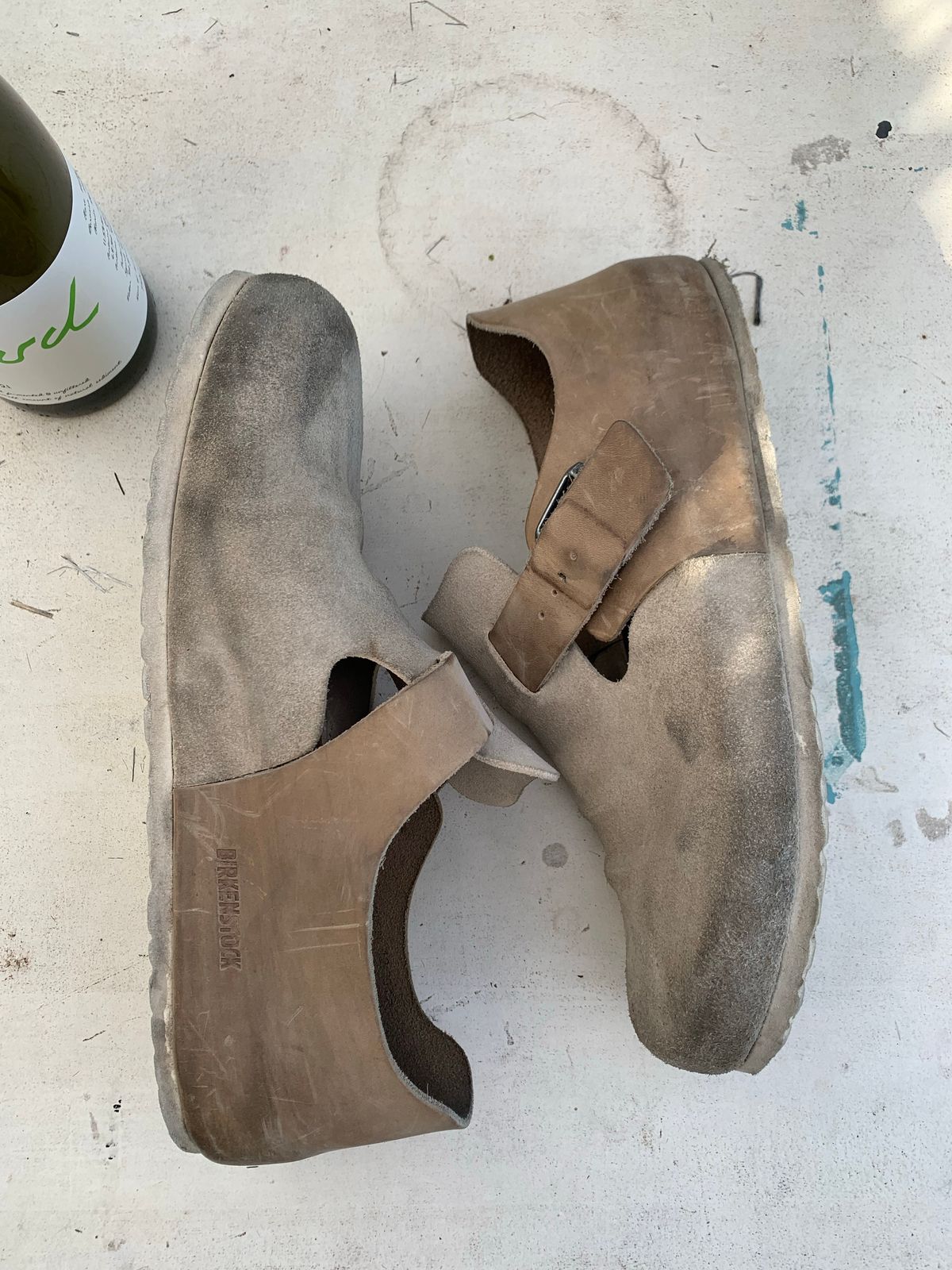 Photo by TheMorrie on November 4, 2022 of the Birkenstock London in Sandcastle Suede.