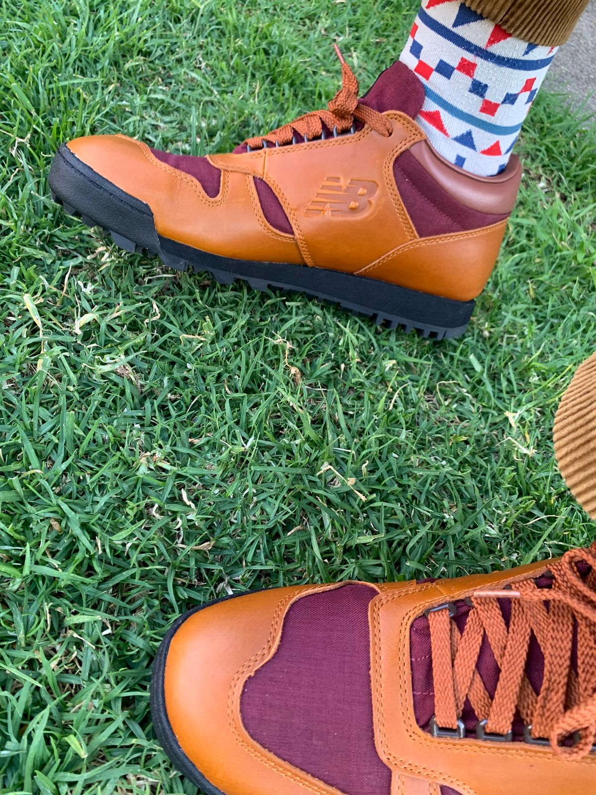 Photo by TheMorrie on October 2, 2024 of the New Balance Rainier in Unknown Natural Veg Tan.