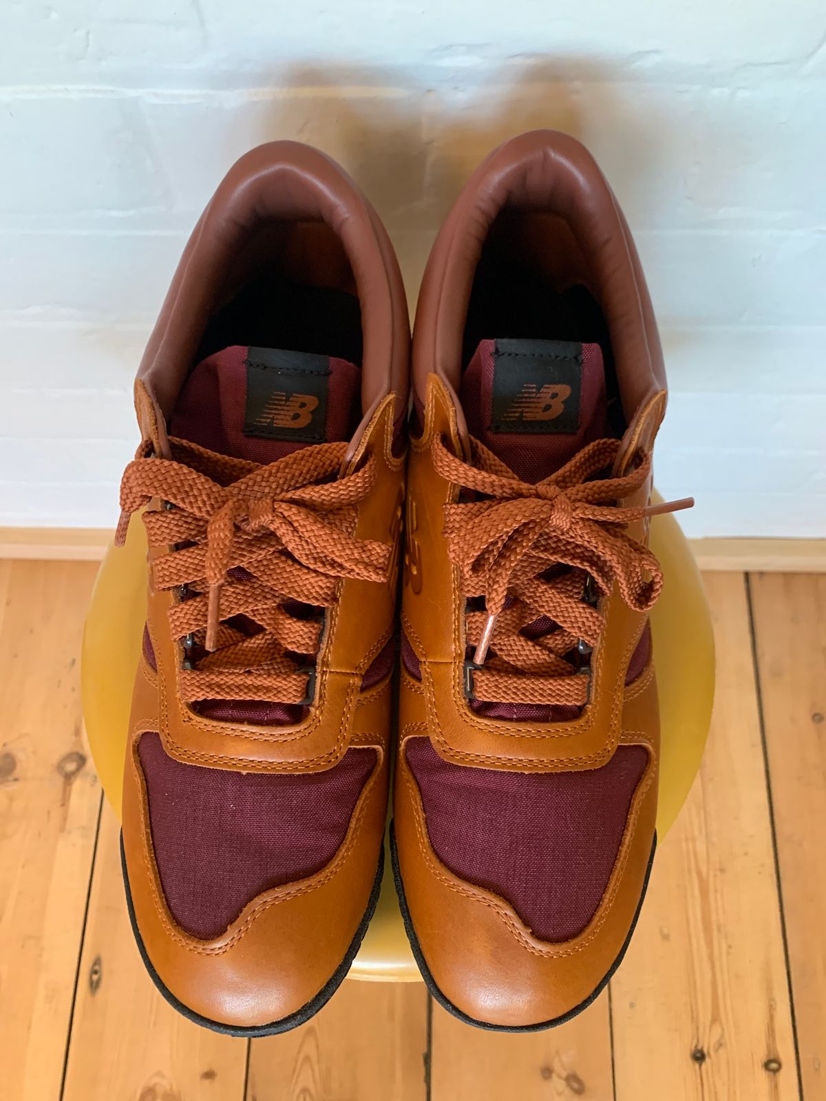 Photo by TheMorrie on October 2, 2024 of the New Balance Rainier in Unknown Natural Veg Tan.