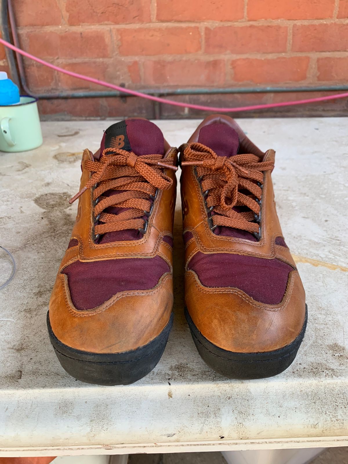 Photo by TheMorrie on December 3, 2024 of the New Balance Rainier in Unknown Natural Veg Tan.