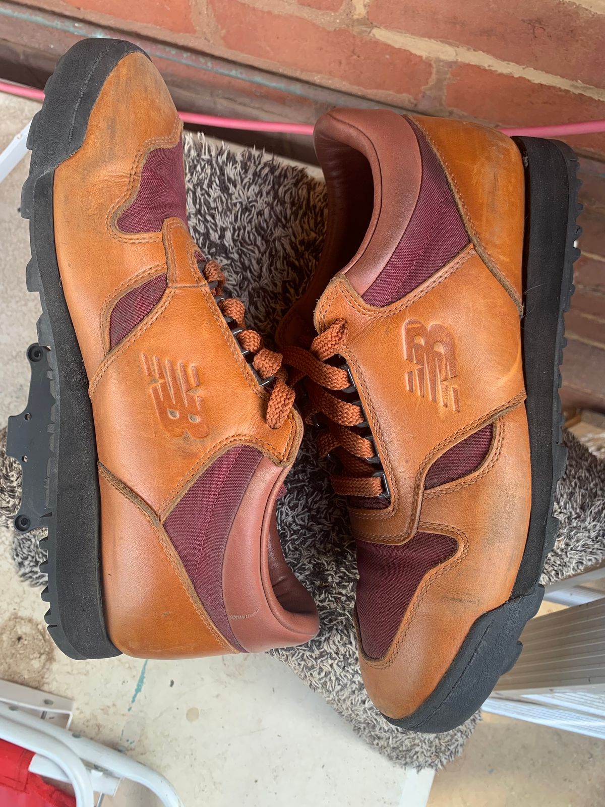 Photo by TheMorrie on January 4, 2025 of the New Balance Rainier in Unknown Natural Veg Tan.
