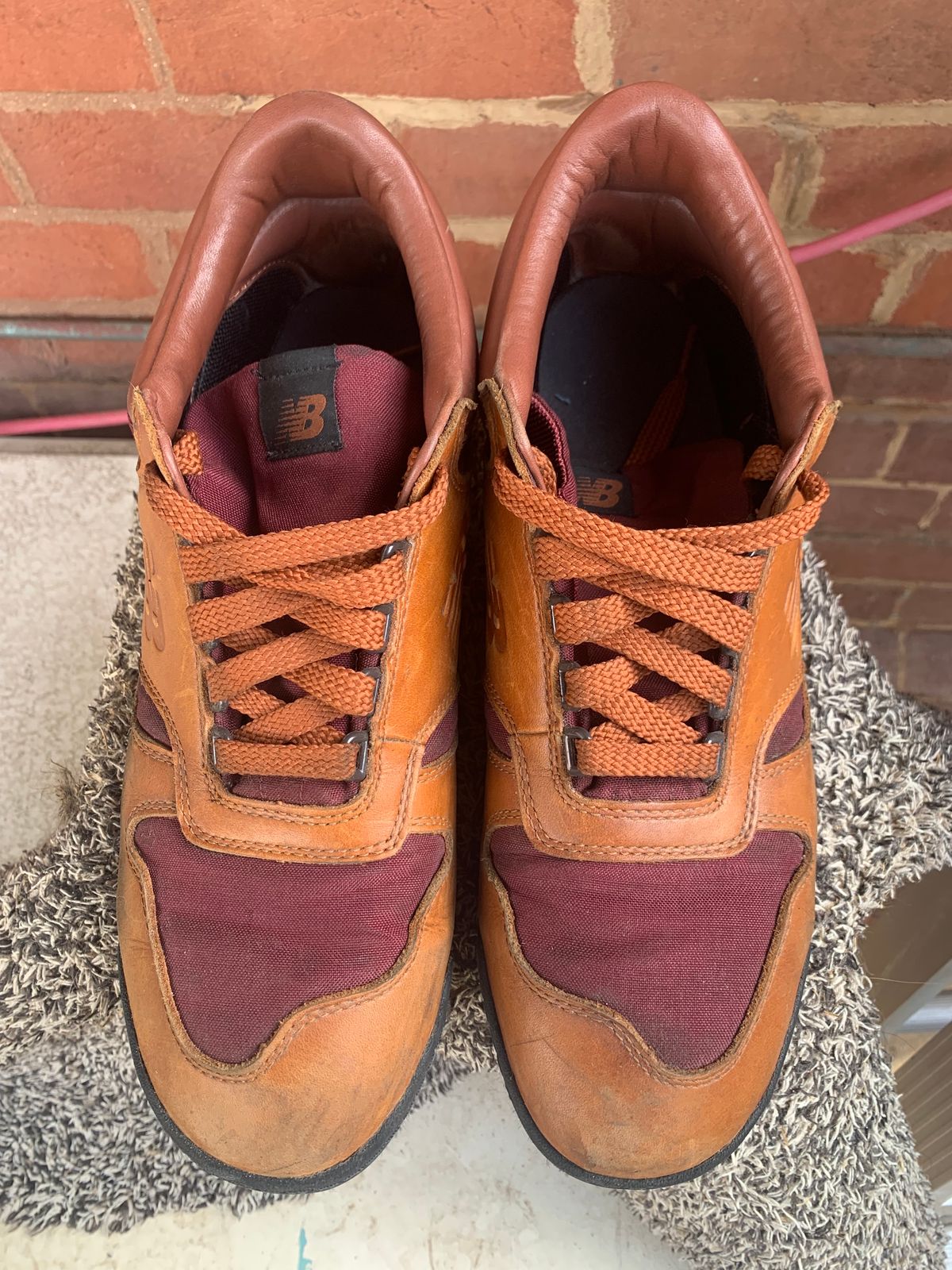 Photo by TheMorrie on January 4, 2025 of the New Balance Rainier in Unknown Natural Veg Tan.