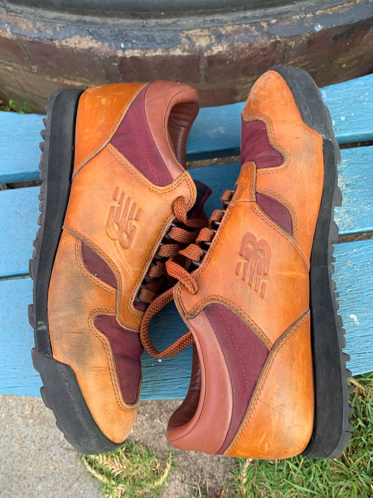 Photo by TheMorrie on February 5, 2025 of the New Balance Rainier in Unknown Natural Veg Tan.