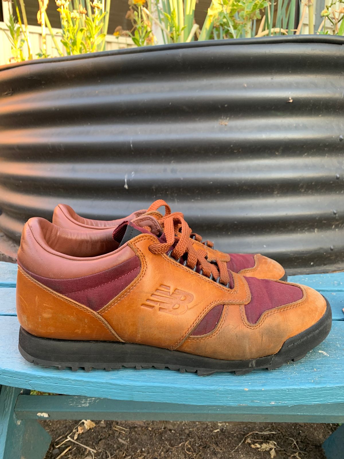 Photo by TheMorrie on February 5, 2025 of the New Balance Rainier in Unknown Natural Veg Tan.