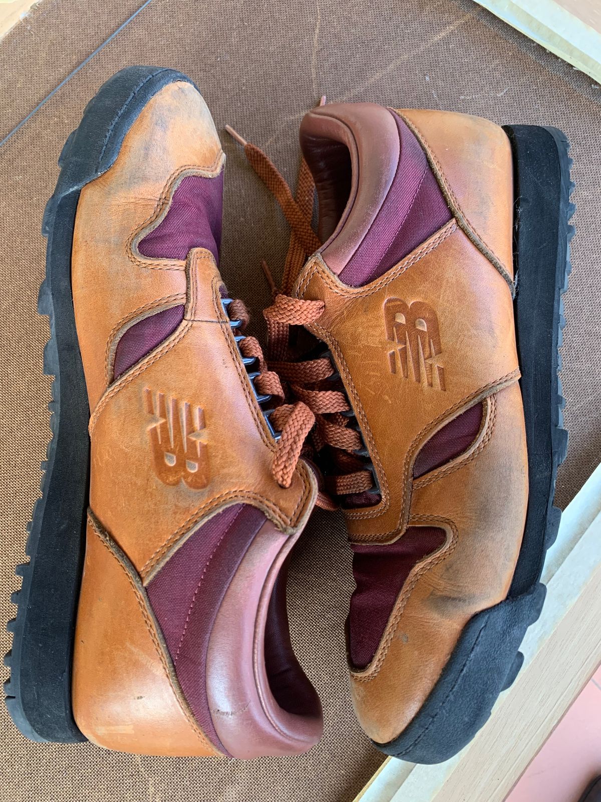 Photo by TheMorrie on March 5, 2025 of the New Balance Rainier in Unknown Natural Veg Tan.