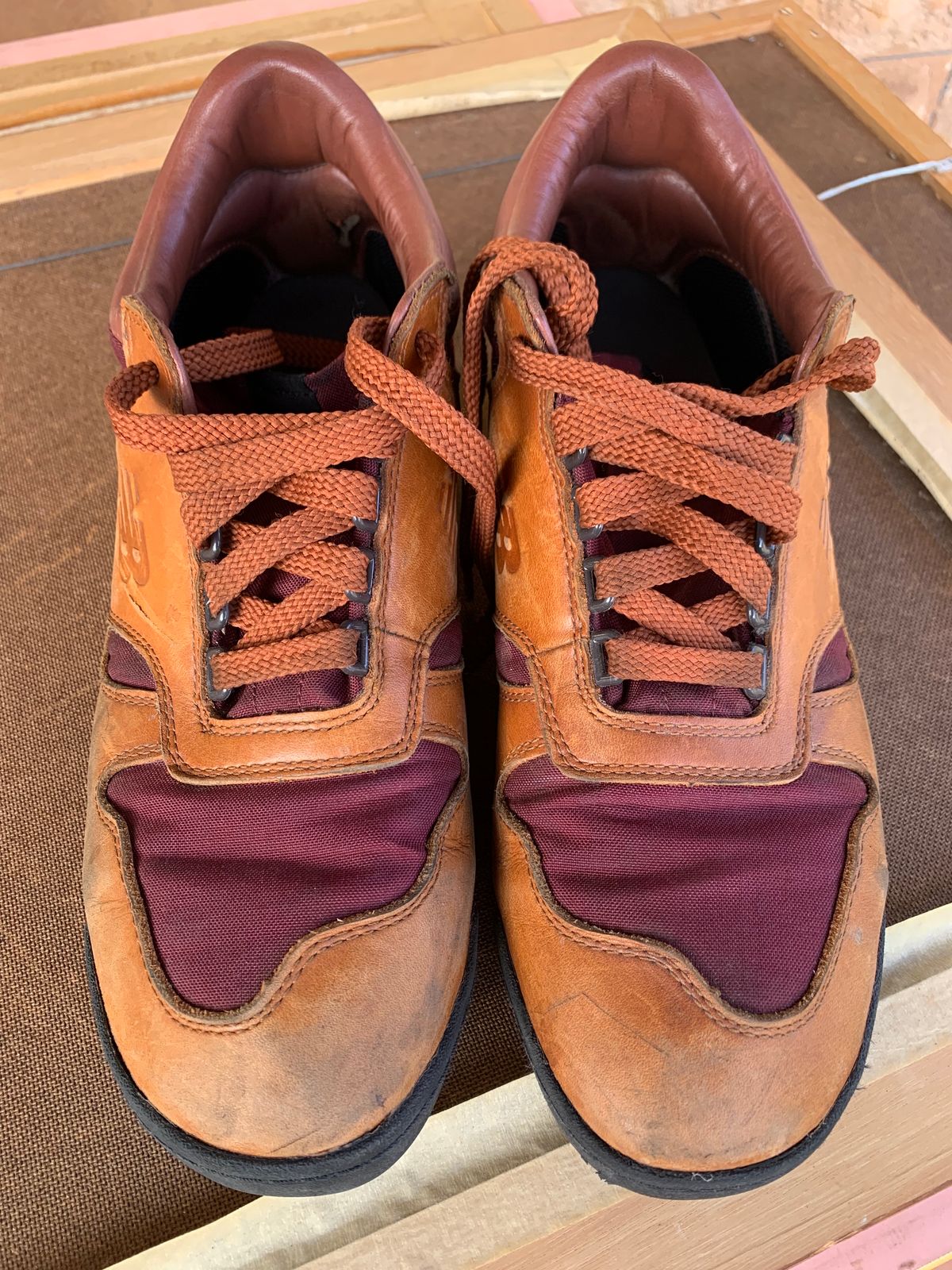 Photo by TheMorrie on March 5, 2025 of the New Balance Rainier in Unknown Natural Veg Tan.