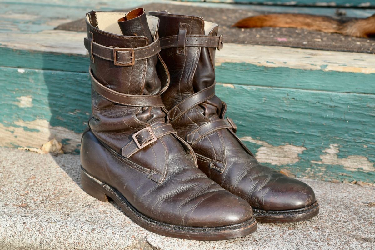 Photo by ermoyce on January 6, 2023 of the Dehner Tank Boot (Strap) in Unknown Leather.