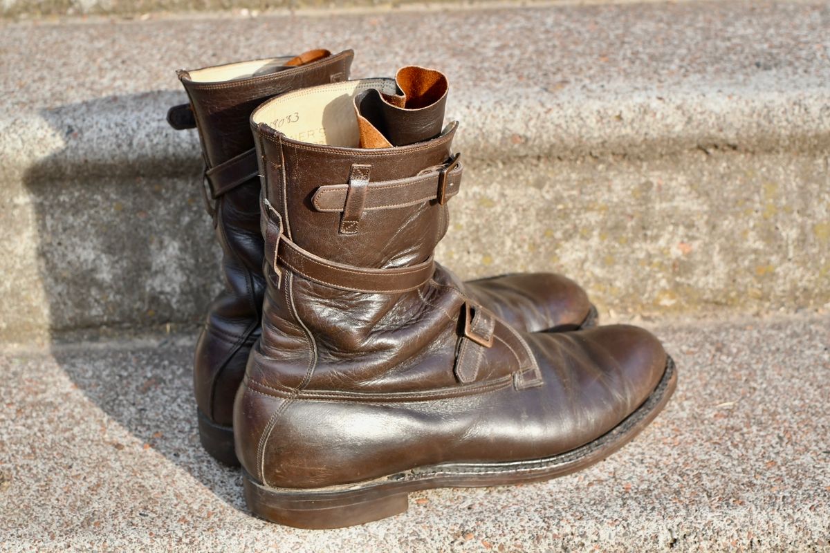 Photo by ermoyce on January 6, 2023 of the Dehner Tank Boot (Strap) in Unknown Leather.