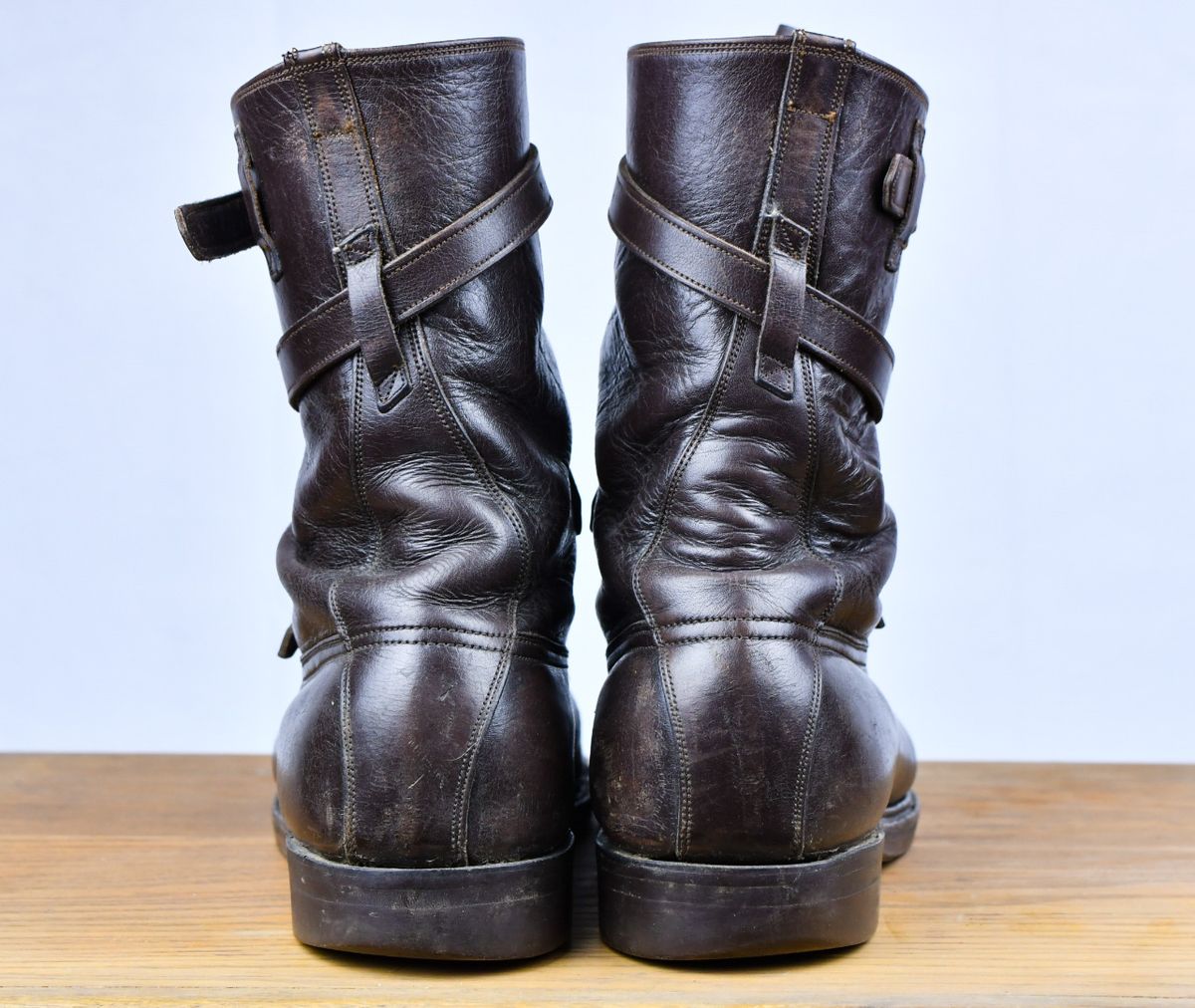 Photo by ermoyce on January 12, 2023 of the Dehner Tank Boot (Strap) in Unknown Leather.