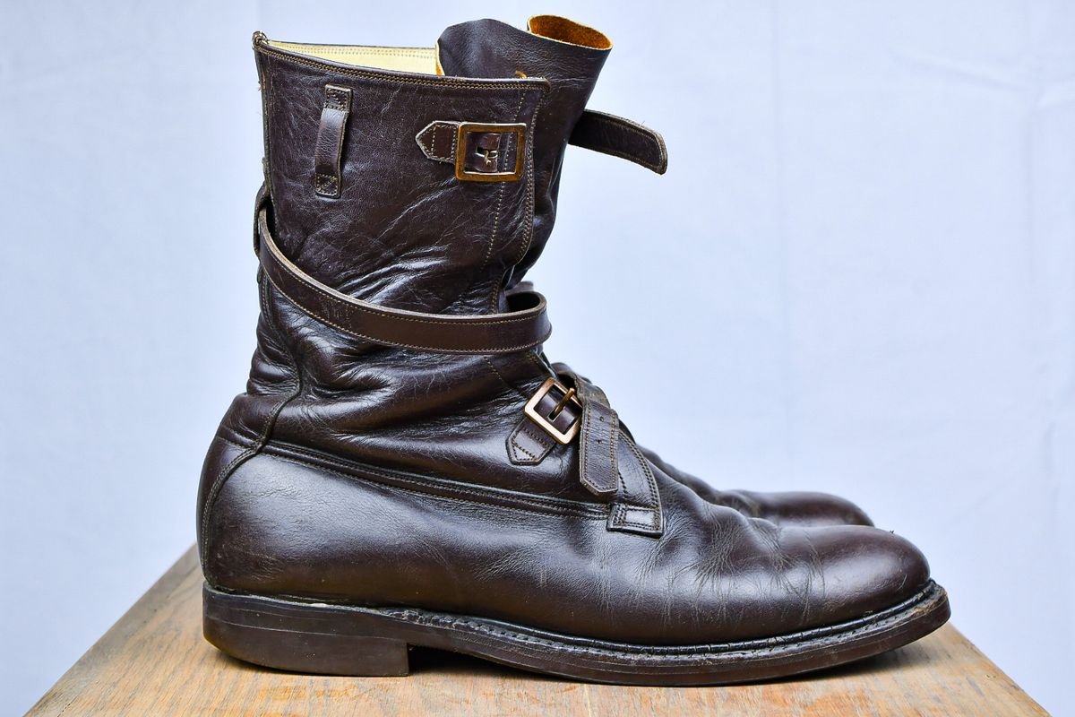 Photo by ermoyce on January 12, 2023 of the Dehner Tank Boot (Strap) in Unknown Leather.